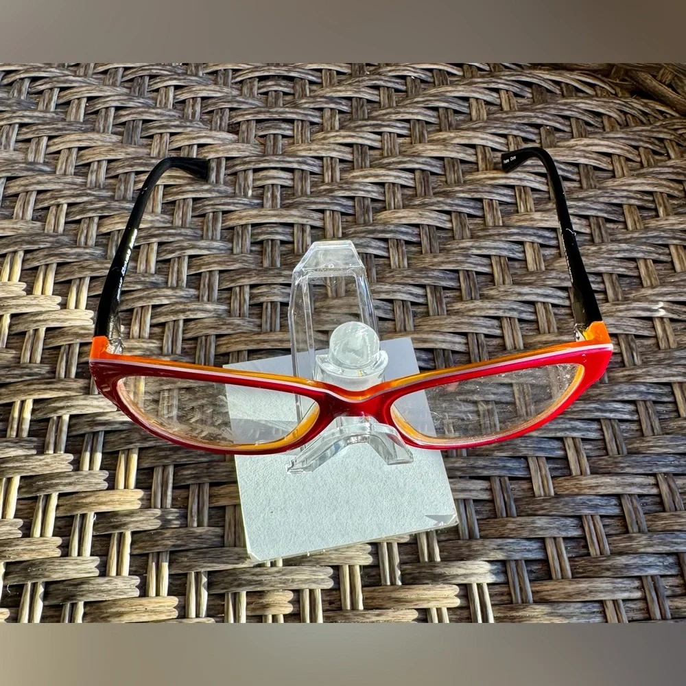 SWISS SWW-14-07 Designed in Palm Springs Red/Orange 52-17-140 Cat Eye Shape